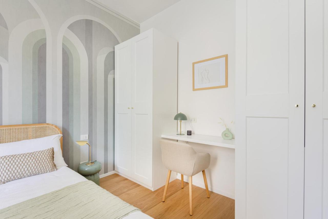 Easylife - Romantico Appartamento Sui Navigli Милано Екстериор снимка